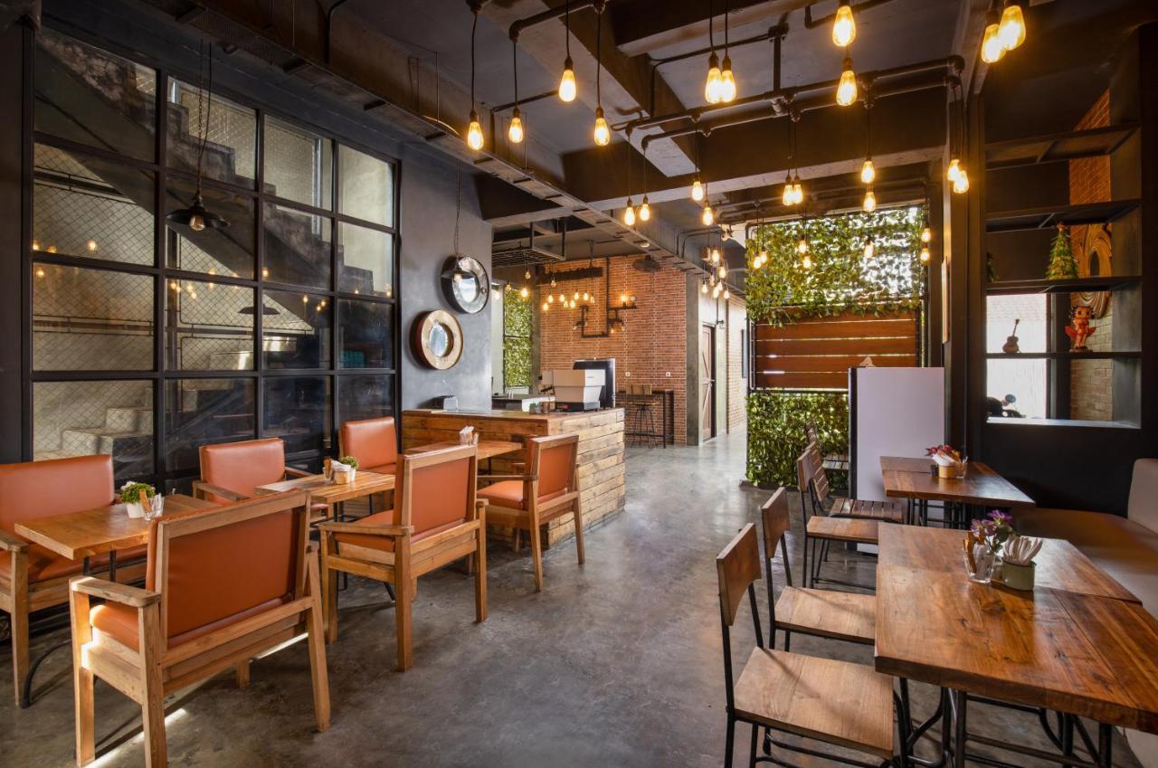 Hotel The Aswana Seminyak Zewnętrze zdjęcie